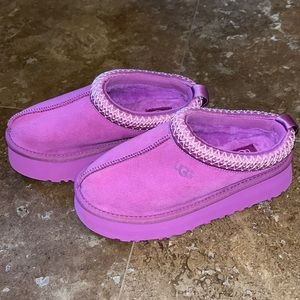 UGG Platform Pink Slippers